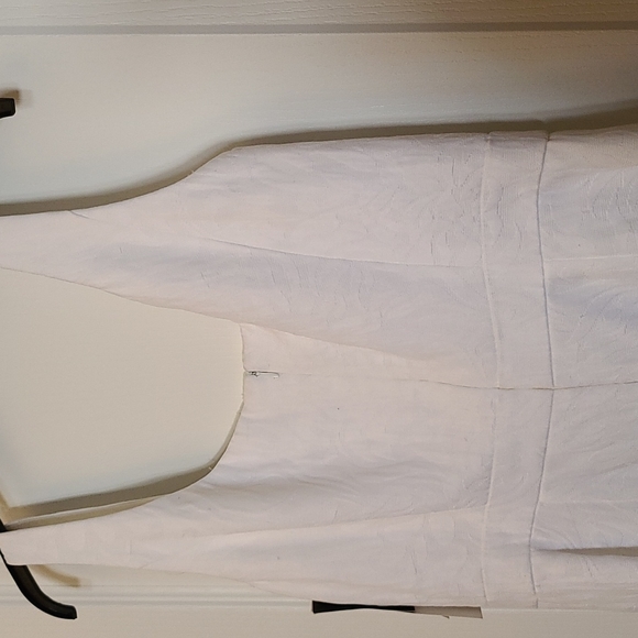 White sleeveless summer dress - Picture 6 of 11